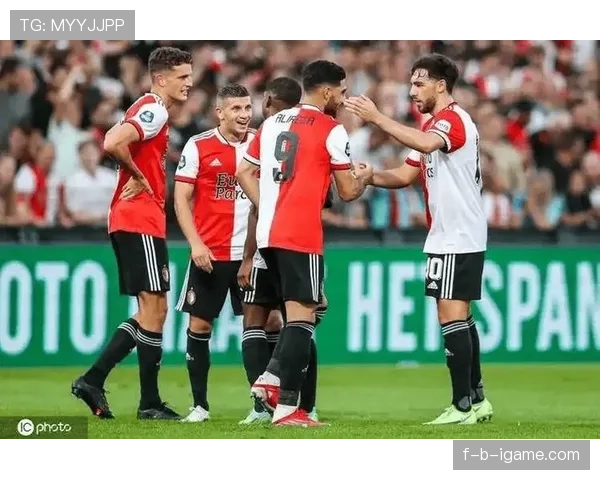 费耶诺德延续强势表现，领跑荷甲争冠行列