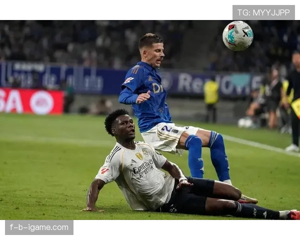 西甲球队中场困局加深，战术革新与新秀崛起成复兴关键