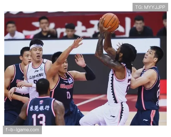 德甲球队上演惊天逆转，永不言弃精神助其斩获关键胜利