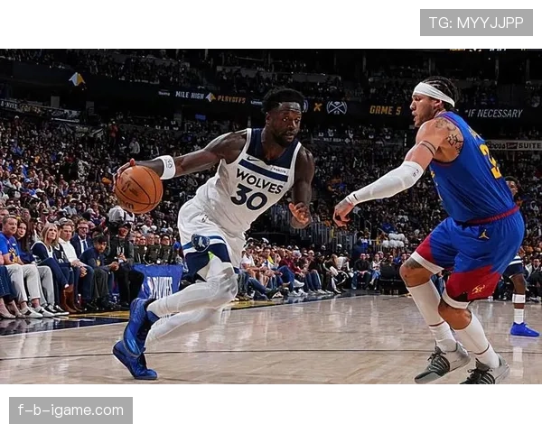 朱利叶斯·兰德尔篮下进攻效率提升显著 拉开与同位置强攻者差距